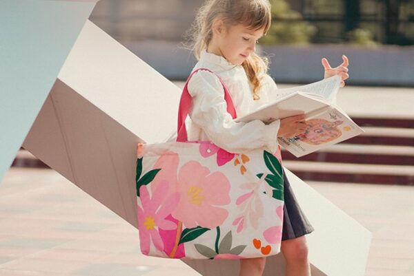 絵本やお道具箱を入れるレッスンバッグ